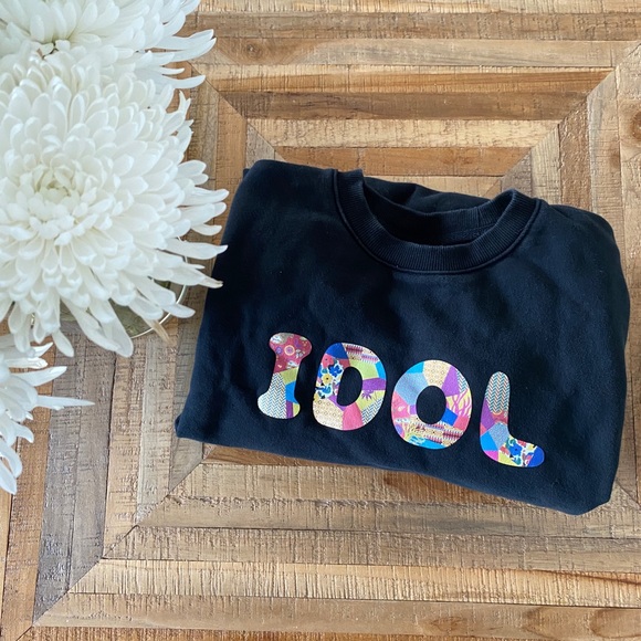 *SOLD* House of BTS Idol Crewneck - Picture 4 of 9